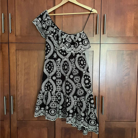 LoveShackFancy Pamela Dress One Shoulder Eyelet Lace Black Tan Size Small - Picture 4 of 11